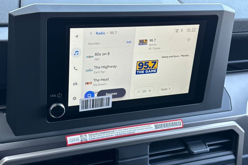 Toyota 4Runner Vehicle Full-screen Gallery Image 17