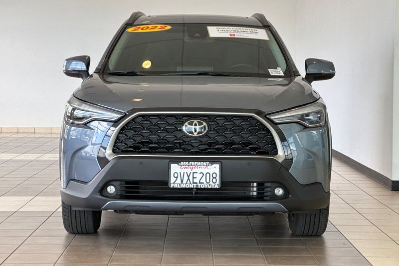 Toyota Corolla Cross Vehicle Full-screen Gallery Image 09