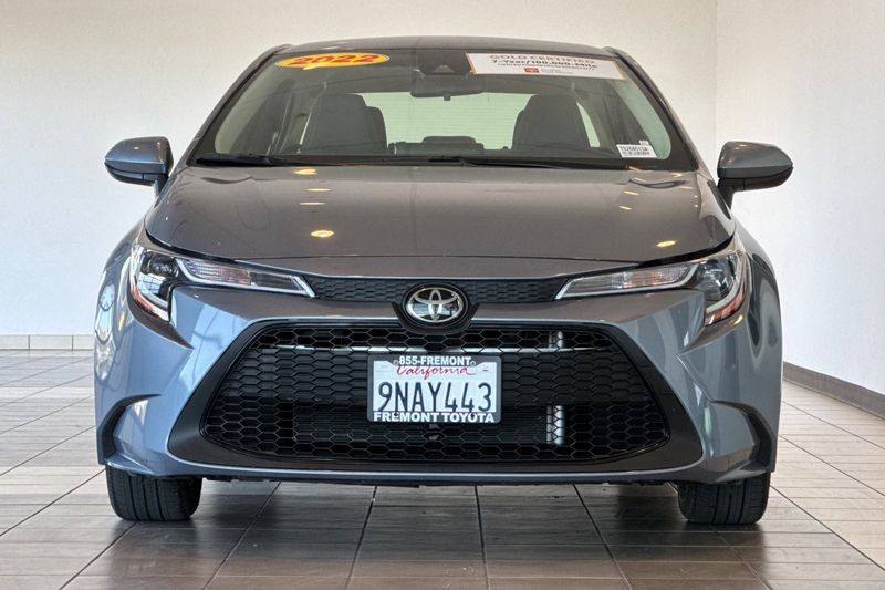Toyota Corolla Vehicle Full-screen Gallery Image 09