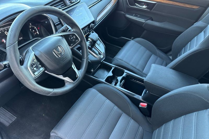 Honda CR-V Vehicle Full-screen Gallery Image 10