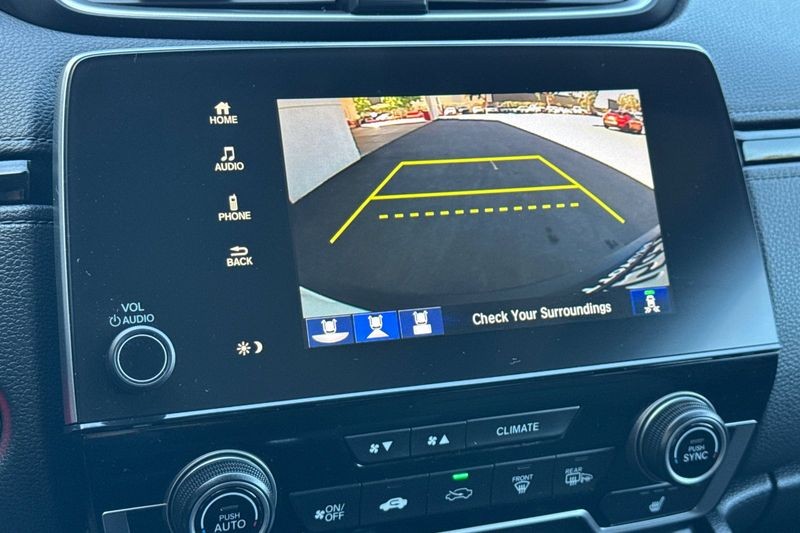 Honda CR-V Vehicle Full-screen Gallery Image 19