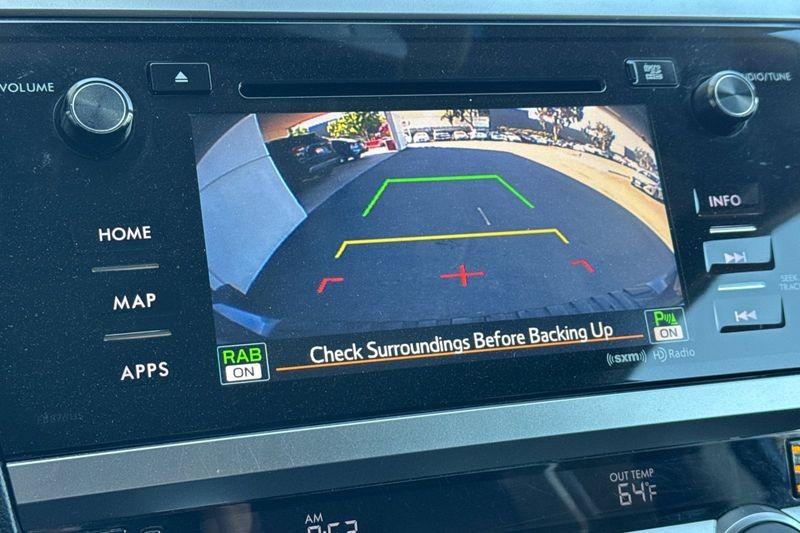 Subaru Outback Vehicle Full-screen Gallery Image 20