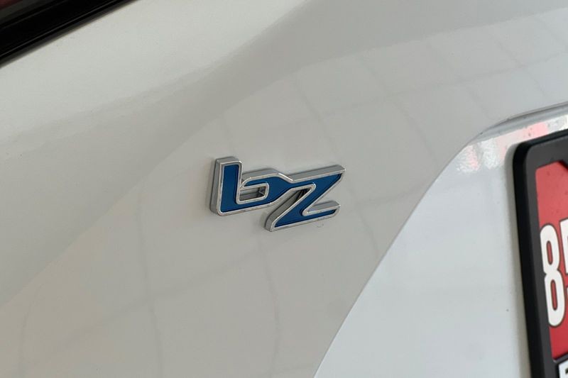 Toyota bZ Vehicle Full-screen Gallery Image 07