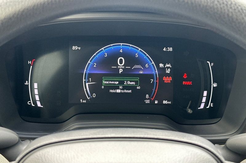 Toyota Corolla Vehicle Full-screen Gallery Image 20