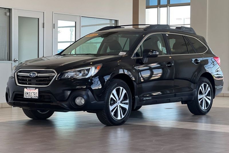 Subaru Outback Vehicle Full-screen Gallery Image 08