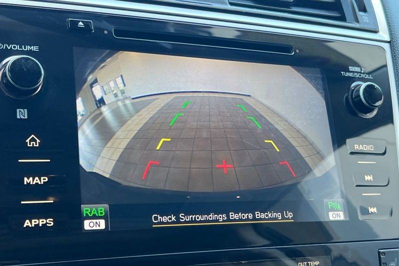 Subaru Outback Vehicle Full-screen Gallery Image 20