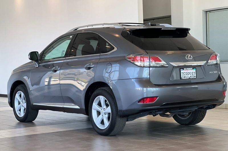 Lexus RX 350 Vehicle Full-screen Gallery Image 06