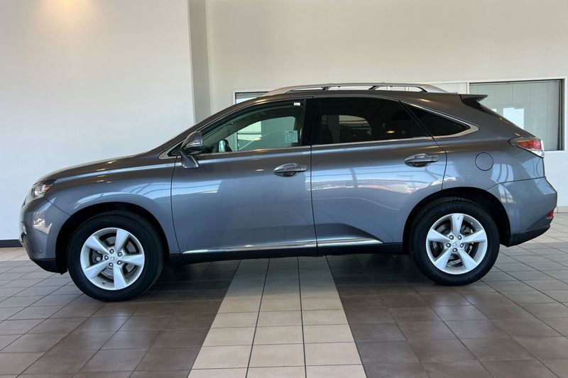 Lexus RX 350 Vehicle Full-screen Gallery Image 07