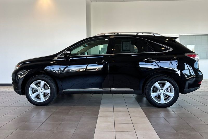 Lexus RX 350 Vehicle Full-screen Gallery Image 07