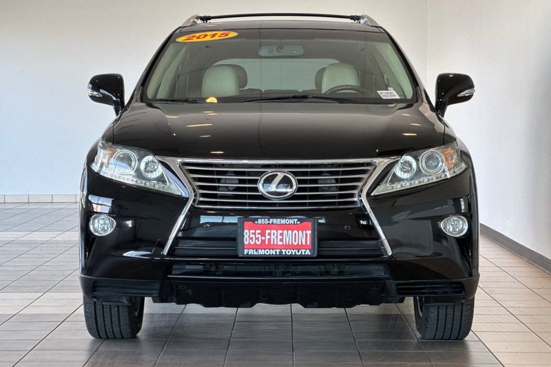 Lexus RX 350 Vehicle Full-screen Gallery Image 09
