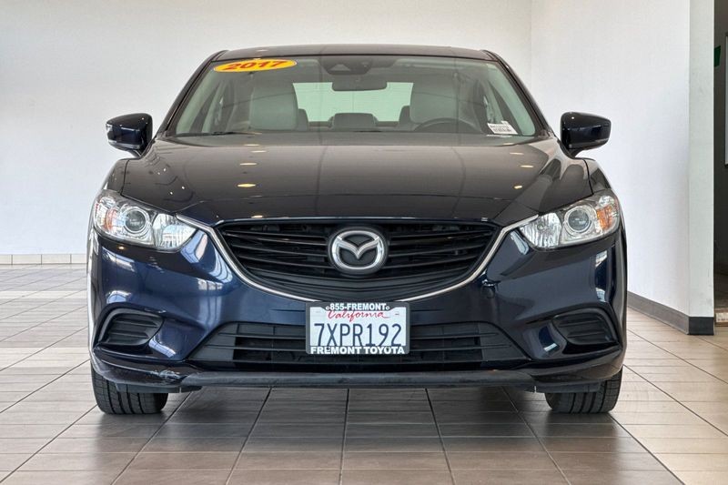 Mazda Mazda6 Vehicle Full-screen Gallery Image 09