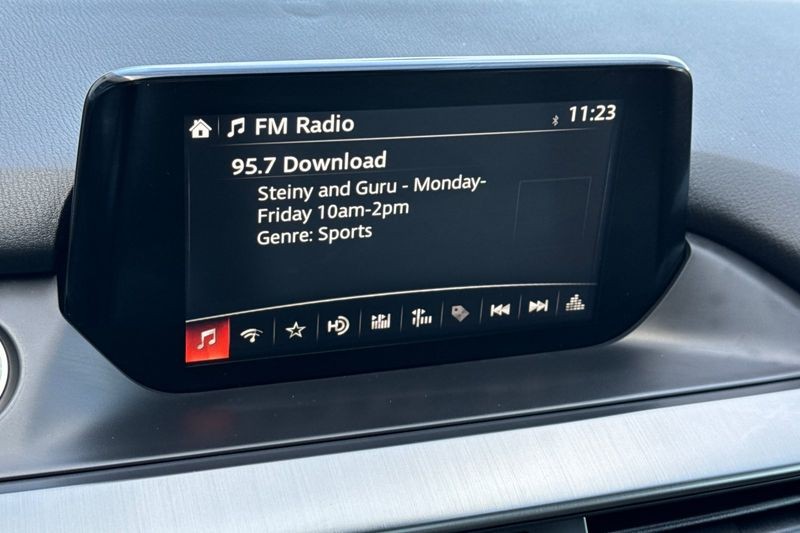 Mazda Mazda6 Vehicle Full-screen Gallery Image 17