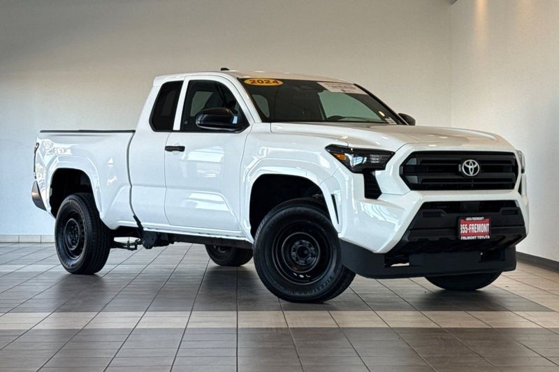 Toyota Tacoma 2WD Vehicle Full-screen Gallery Image 02