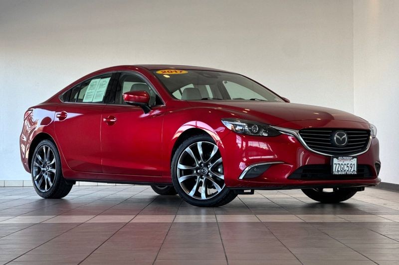 Mazda Mazda6 Vehicle Full-screen Gallery Image 02