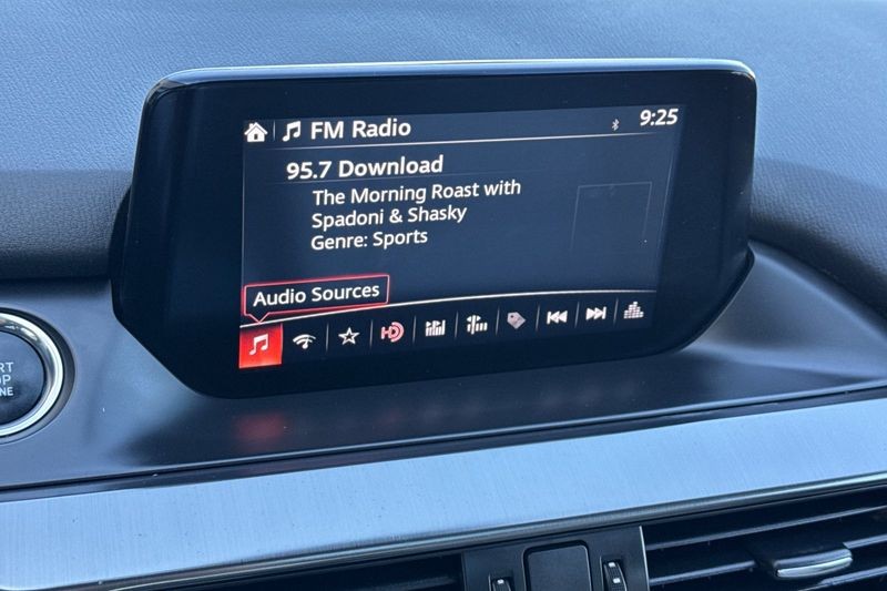 Mazda Mazda6 Vehicle Full-screen Gallery Image 17