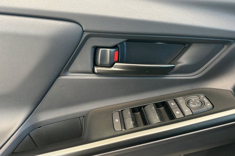 Toyota bZ Vehicle Full-screen Gallery Image 08