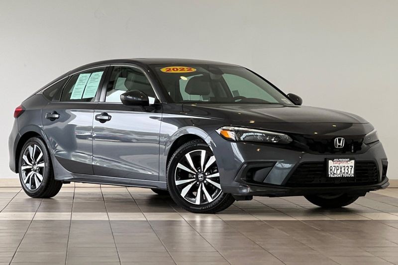 Honda Civic Hatchback Vehicle Full-screen Gallery Image 02