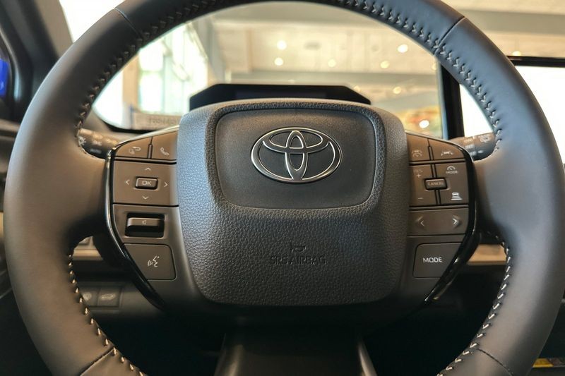 Toyota bZ Woodland Vehicle Full-screen Gallery Image 19