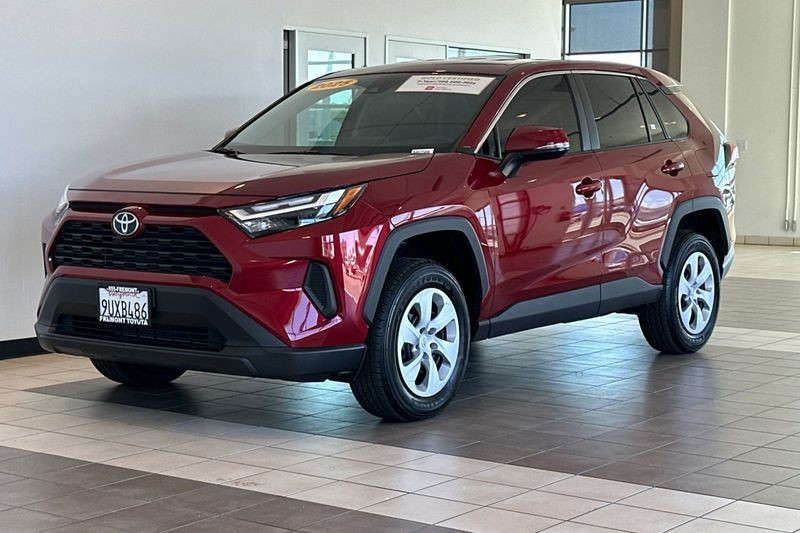 Toyota RAV4 Vehicle Full-screen Gallery Image 08