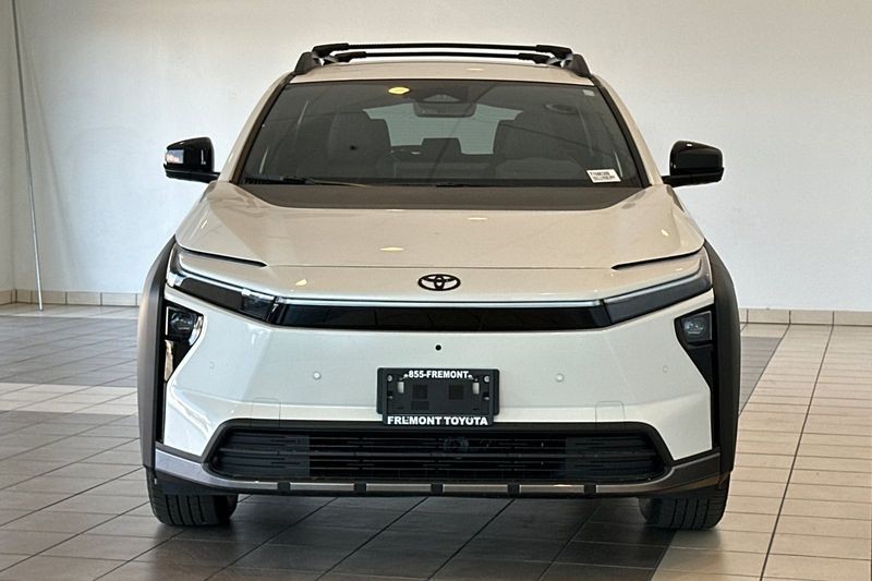 Toyota bZ Woodland Vehicle Full-screen Gallery Image 06