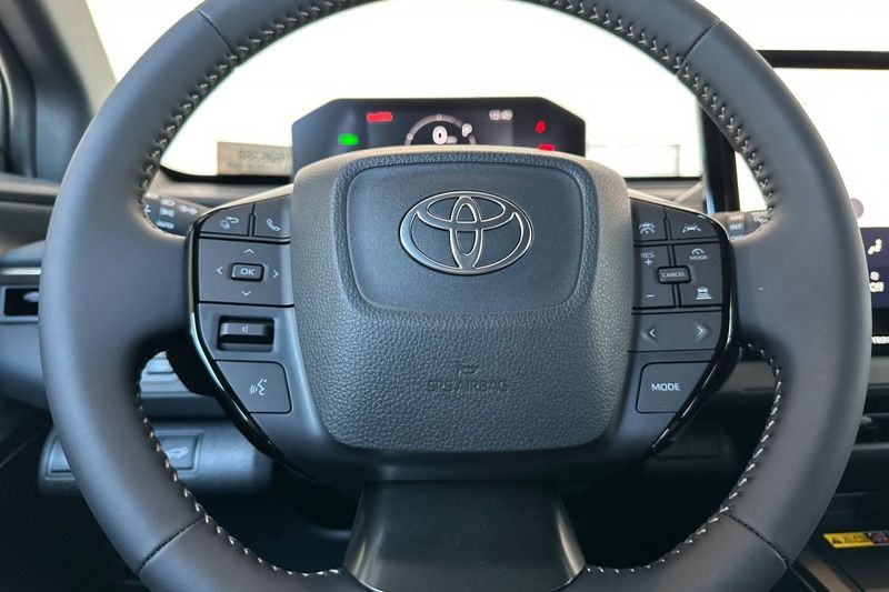 Toyota bZ Woodland Vehicle Full-screen Gallery Image 20