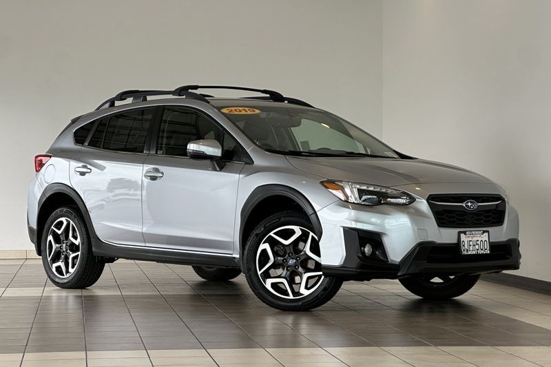 Subaru Crosstrek Vehicle Full-screen Gallery Image 02