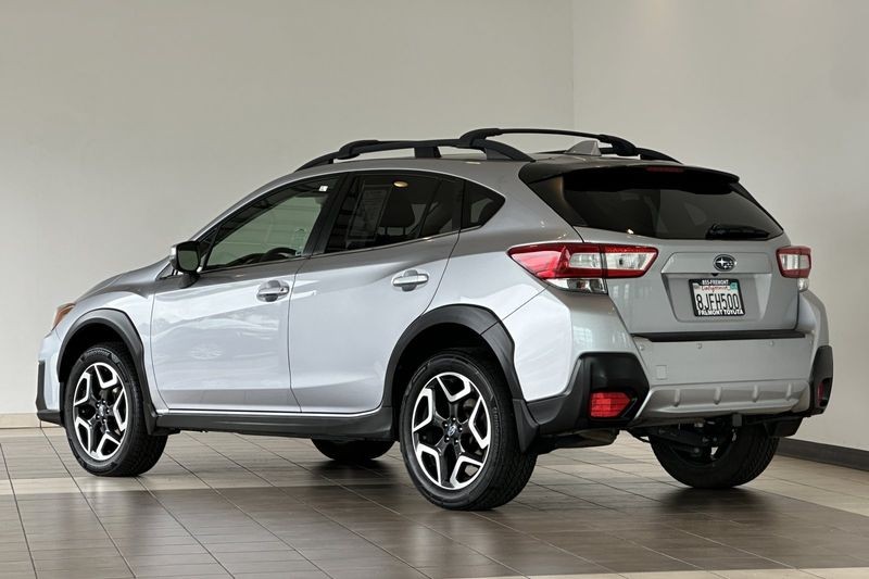 Subaru Crosstrek Vehicle Full-screen Gallery Image 06