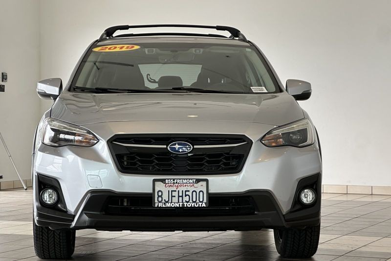 Subaru Crosstrek Vehicle Full-screen Gallery Image 09