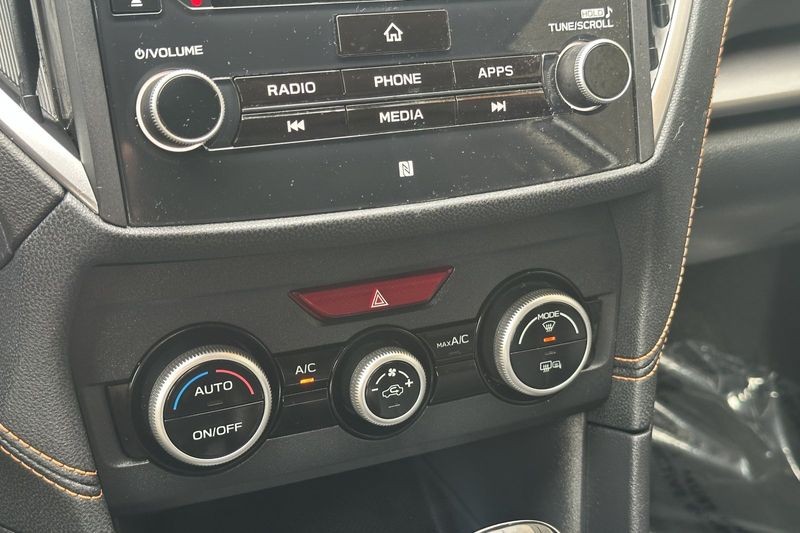Subaru Crosstrek Vehicle Full-screen Gallery Image 20
