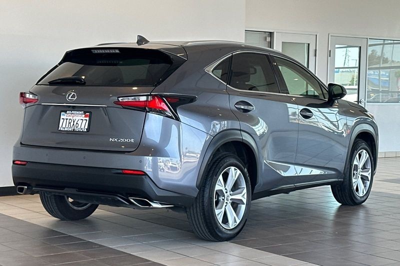 Lexus NX Vehicle Full-screen Gallery Image 04