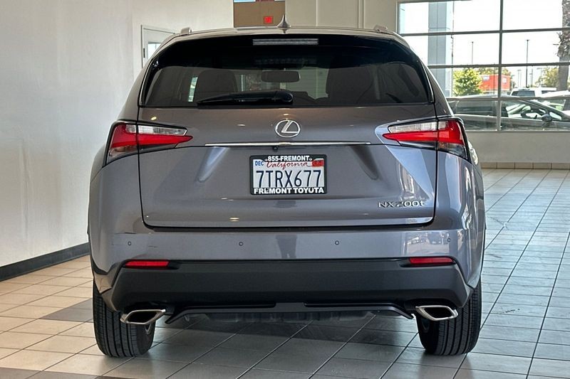 Lexus NX Vehicle Full-screen Gallery Image 05
