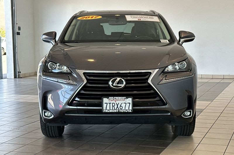 Lexus NX Vehicle Full-screen Gallery Image 09