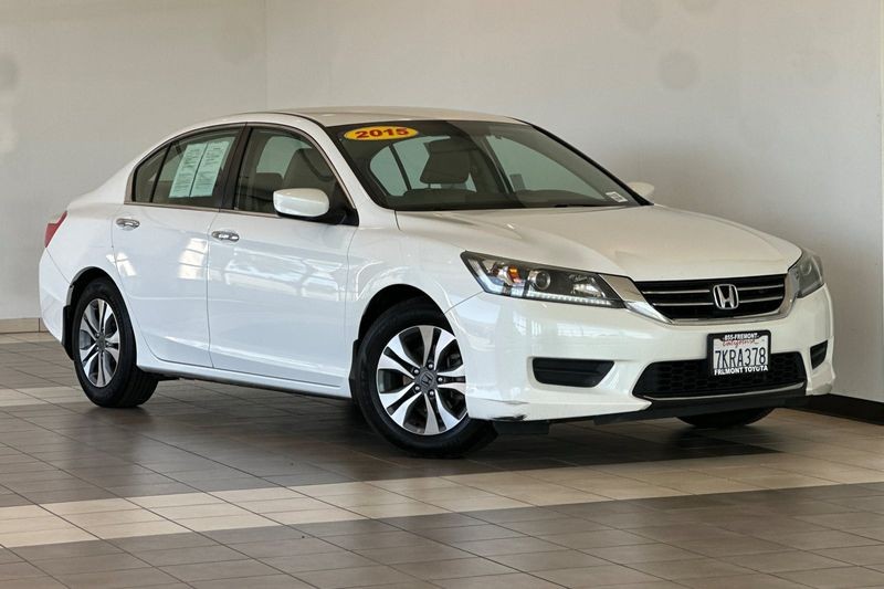 Honda Accord Sedan Vehicle Full-screen Gallery Image 02