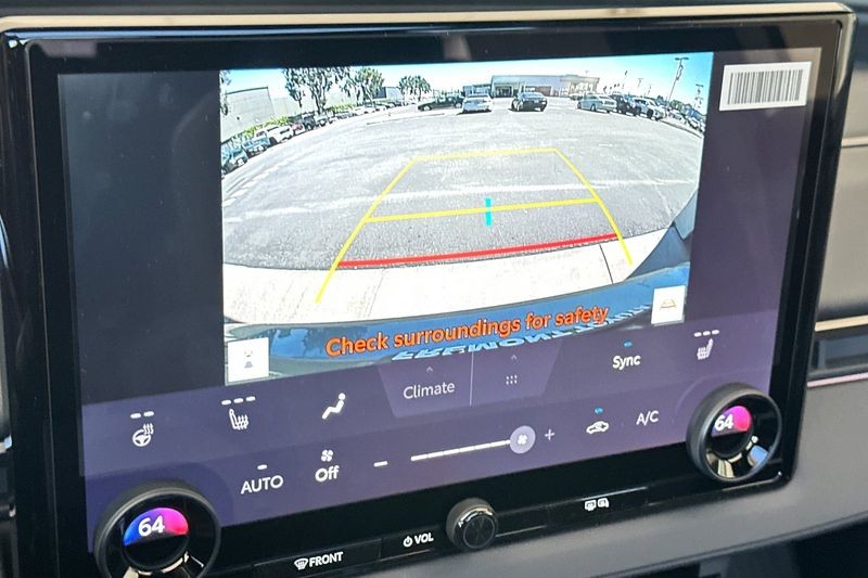 Toyota bZ Vehicle Full-screen Gallery Image 15