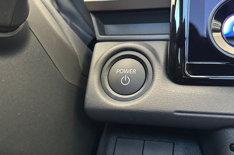 Toyota bZ Vehicle Full-screen Gallery Image 18
