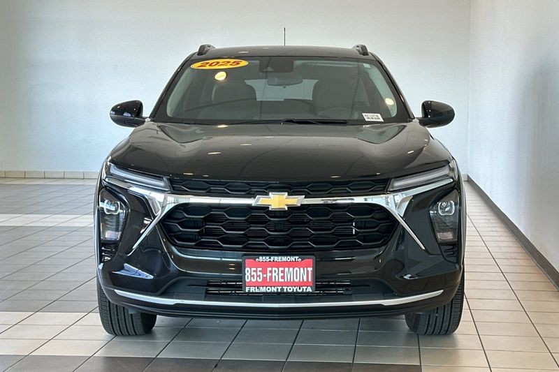 Chevrolet Trax Vehicle Full-screen Gallery Image 09