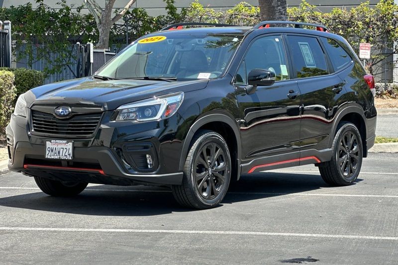 Subaru Forester Vehicle Full-screen Gallery Image 08