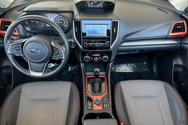 Subaru Forester Vehicle Full-screen Gallery Image 12