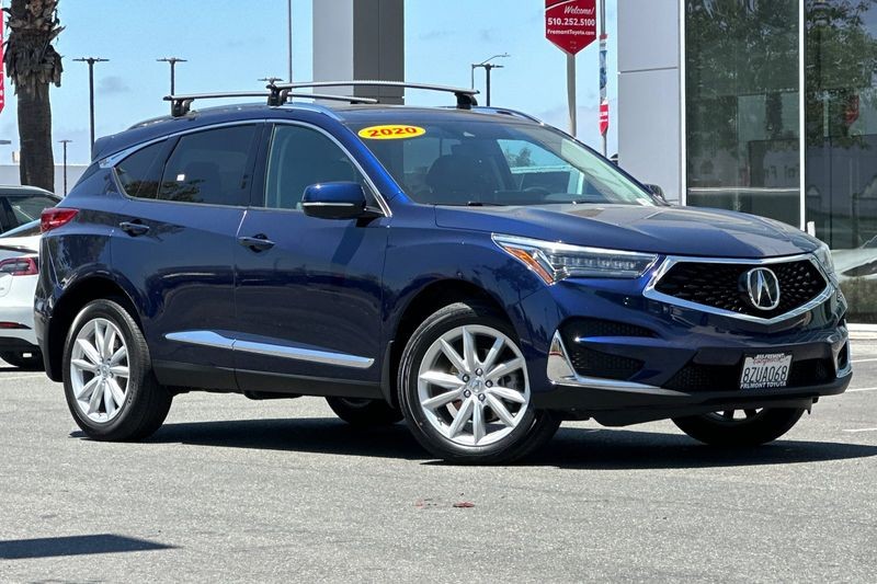 Acura RDX Vehicle Full-screen Gallery Image 02