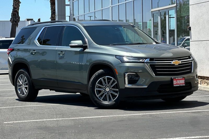 Chevrolet Traverse Vehicle Full-screen Gallery Image 02