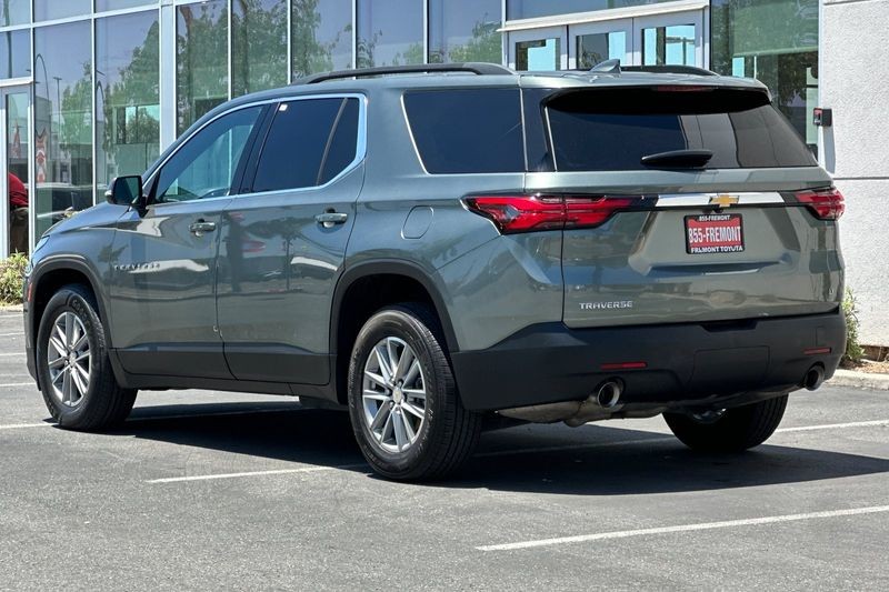 Chevrolet Traverse Vehicle Full-screen Gallery Image 06