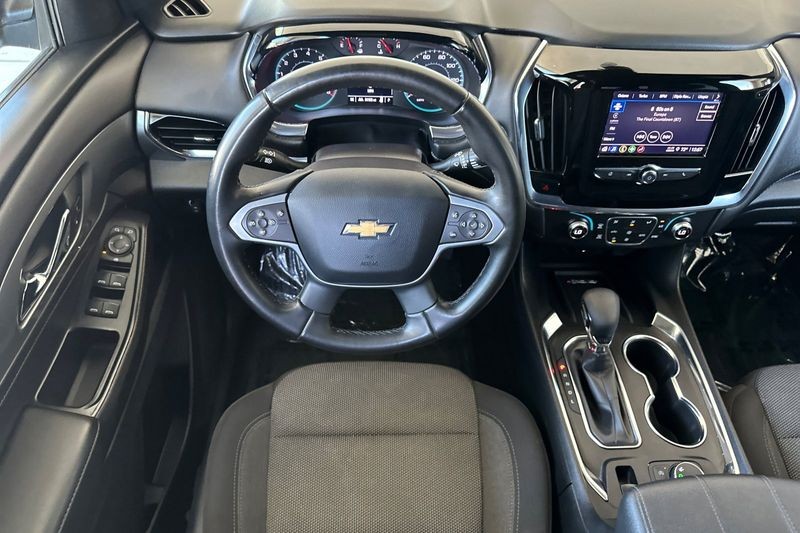 Chevrolet Traverse Vehicle Full-screen Gallery Image 14