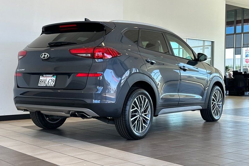 Hyundai Tucson Vehicle Full-screen Gallery Image 04