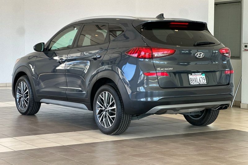 Hyundai Tucson Vehicle Full-screen Gallery Image 06