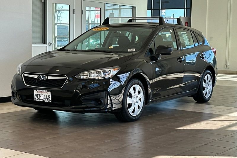 Subaru Impreza Vehicle Full-screen Gallery Image 08
