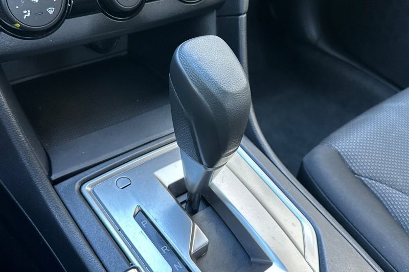 Subaru Impreza Vehicle Full-screen Gallery Image 20