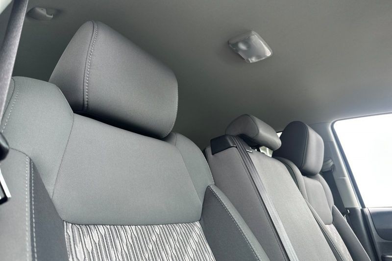 Toyota Tundra Vehicle Full-screen Gallery Image 14