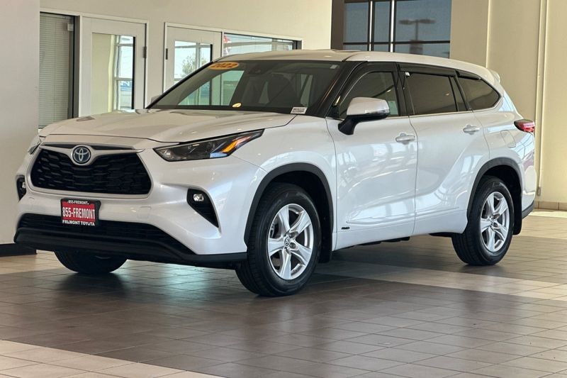 Toyota Highlander Vehicle Full-screen Gallery Image 08