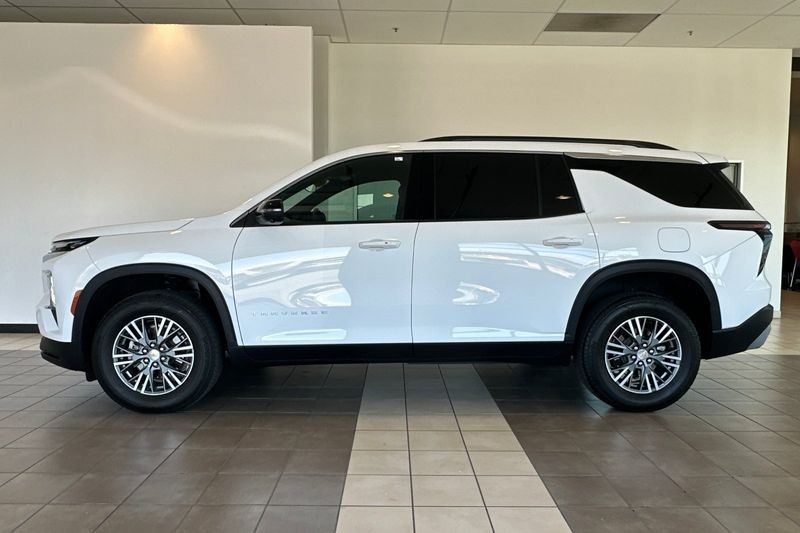 Chevrolet Traverse Vehicle Full-screen Gallery Image 07