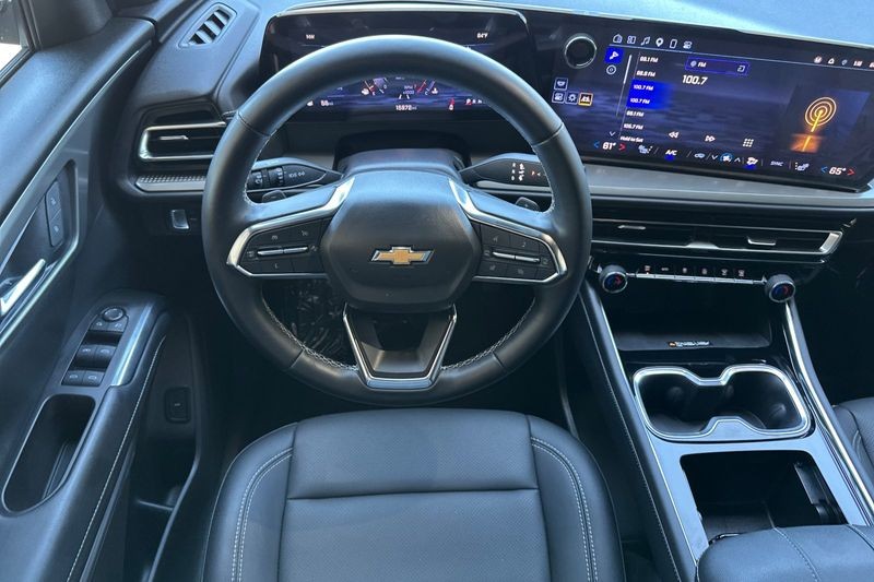 Chevrolet Traverse Vehicle Full-screen Gallery Image 14